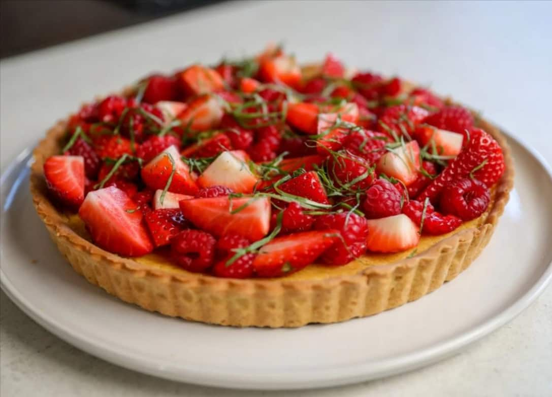 summer-fruits-frangipane-tart.png