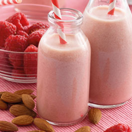 Raspberry & almond drink