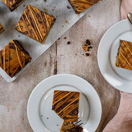 Chocolate and Peanut Butter Traybake
