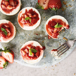 Mini Strawberry Cheesecakes