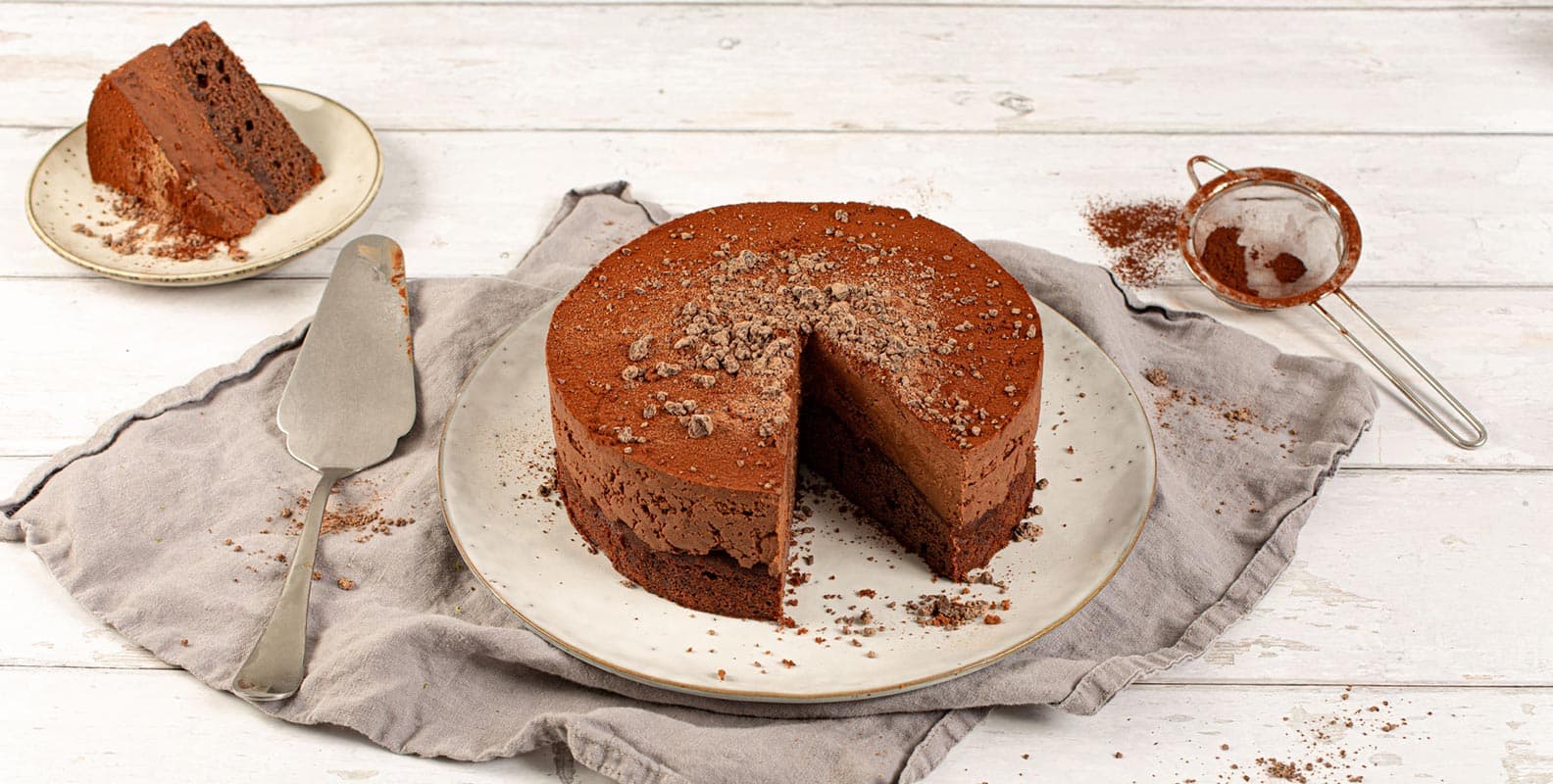 3L2A1610_chocolate-mousse-cake_1584x800.jpg