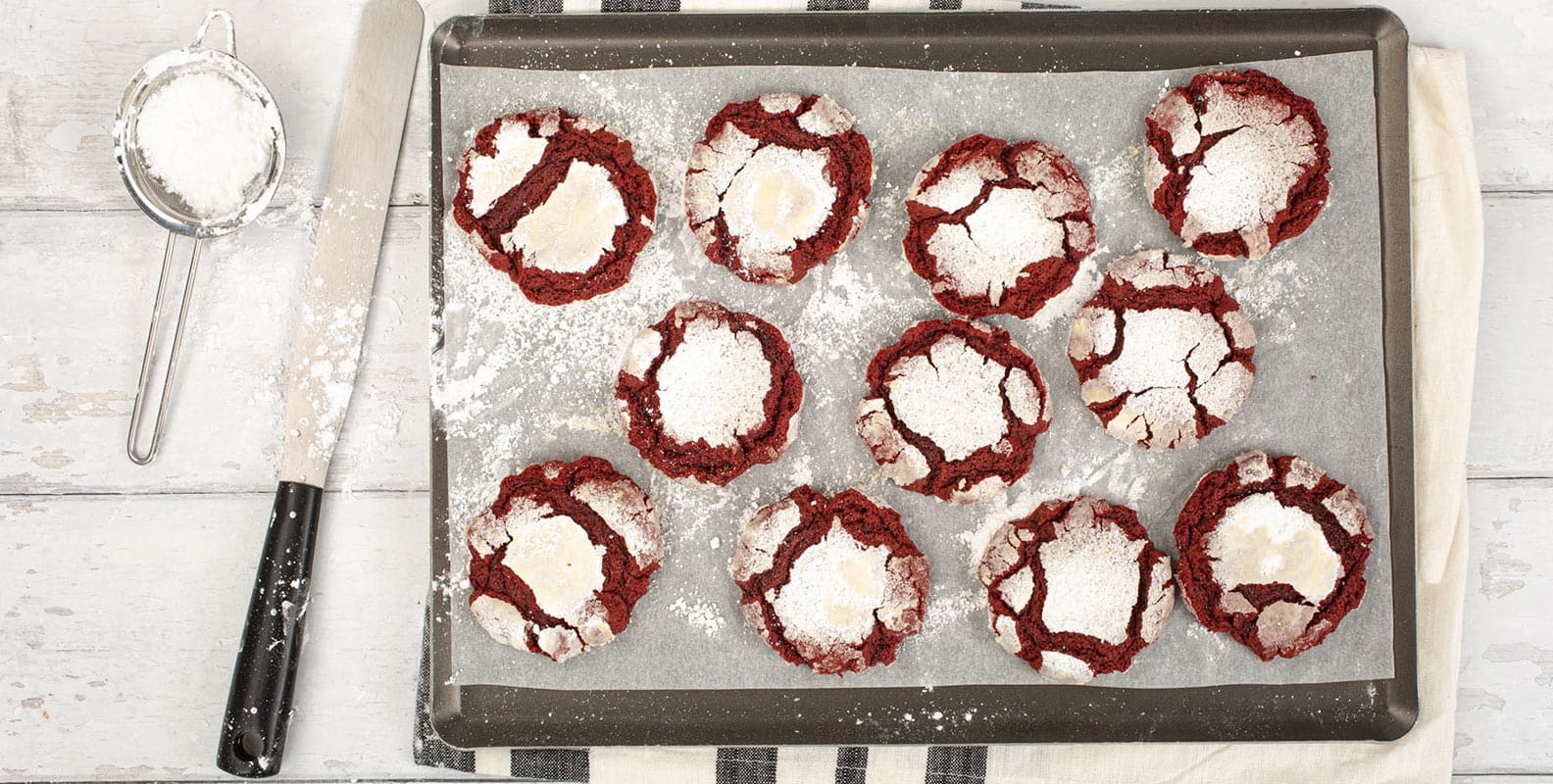 3L2A3896_red-velvet-cookies_1584x800.jpg