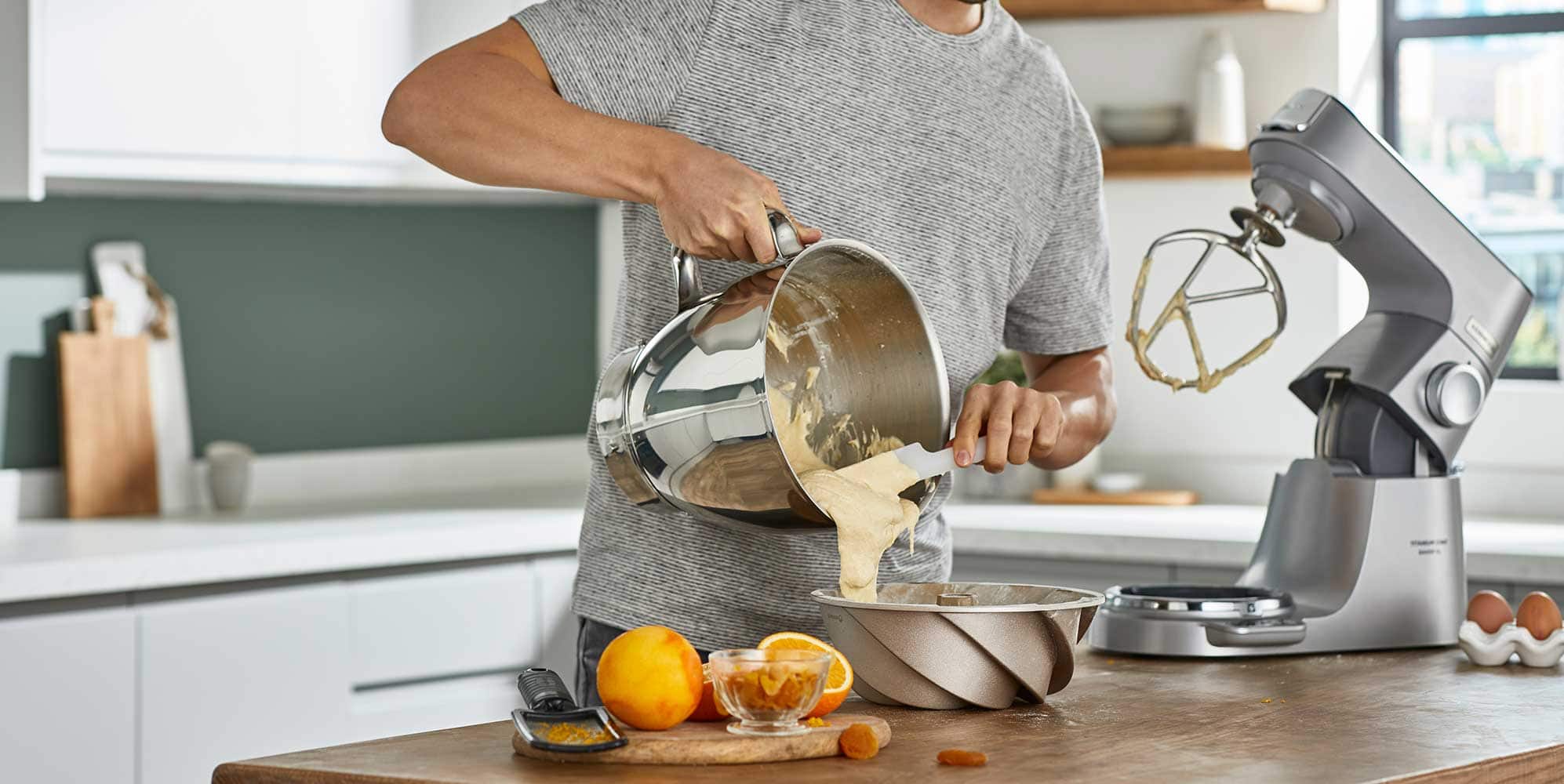 BUNDT_CAKE_16297KENWOOD_1994x1000.jpg