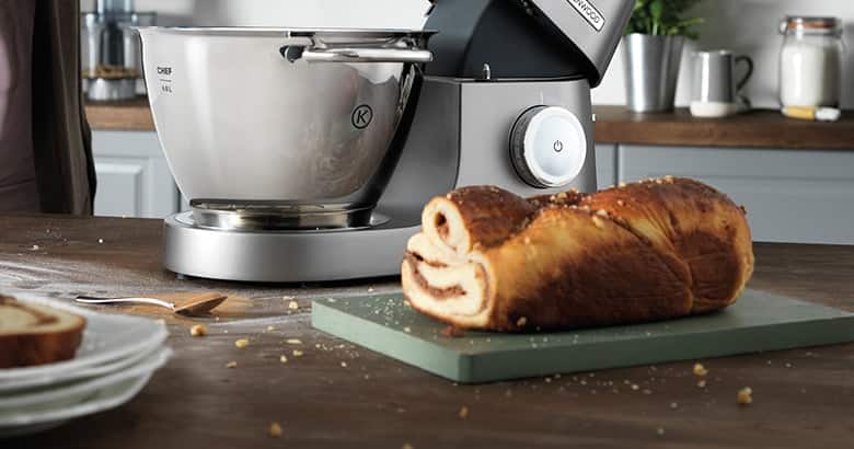 babka-sweet-bread-with-nut-and-spice-filling.jpg