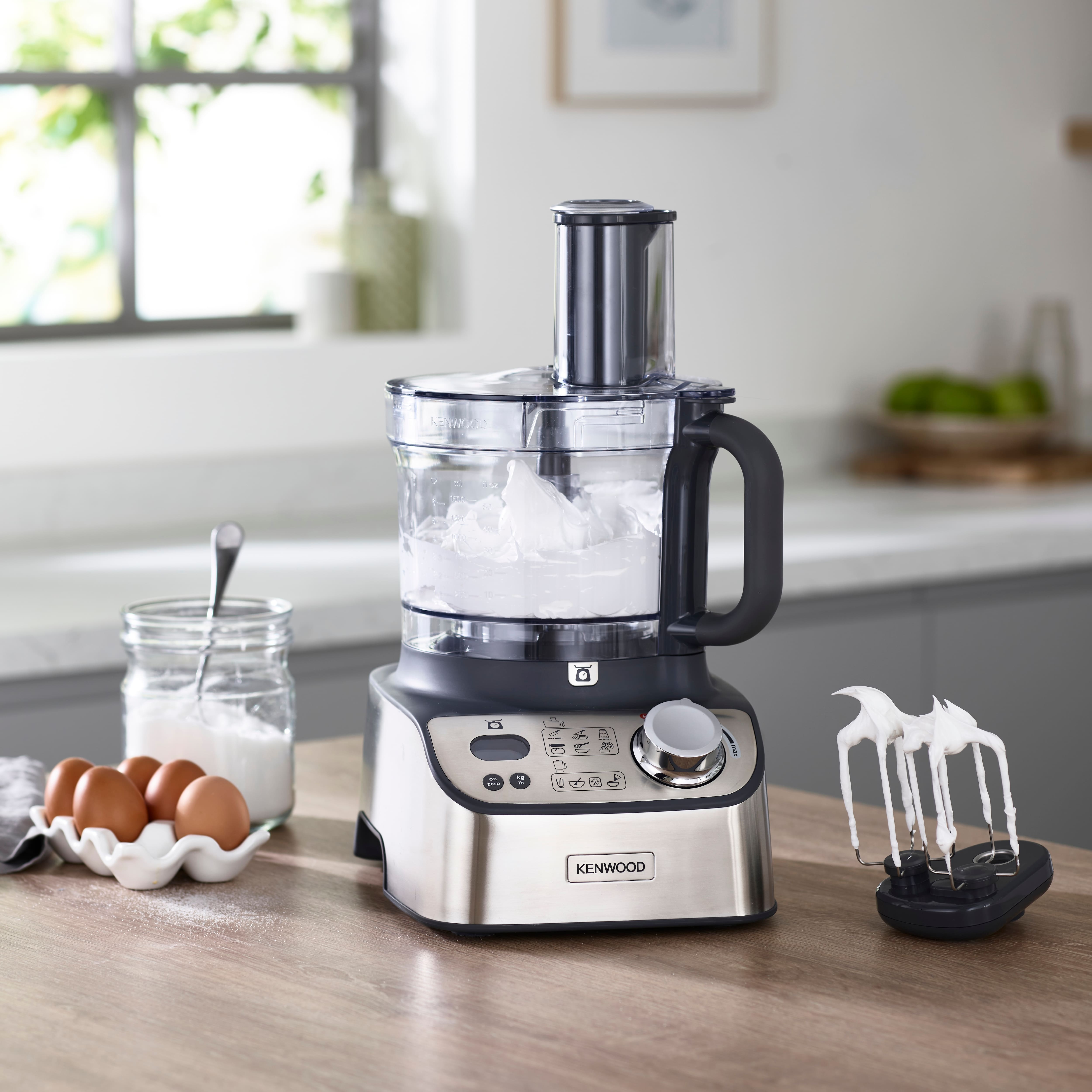 FDM71_MULTI_PRO_EXPRESS_WEIGH+_DUAL_METAL_WHISK_EGG_WHITES.jpg