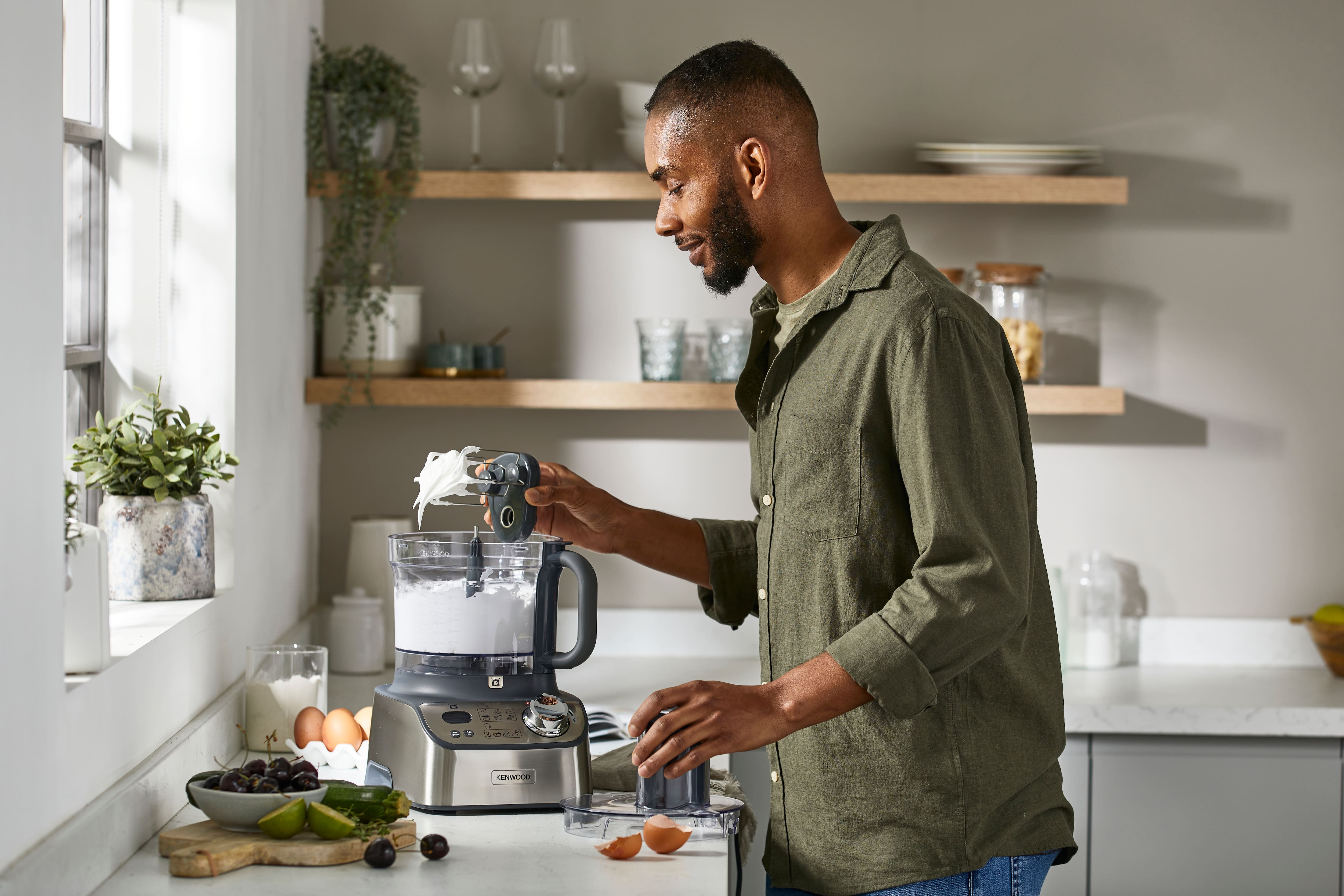 FFDM71_MULTIPRO_EXPRESS_WEIGH+_MIXED_EGG_WHITES (1).jpg