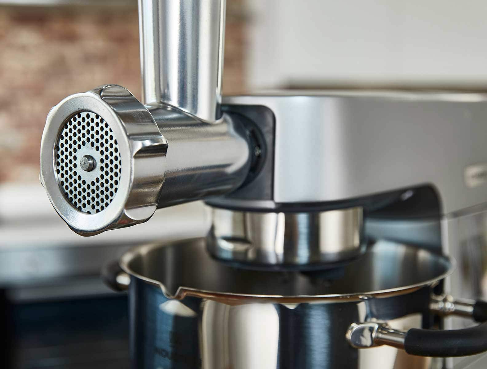 FOOD-MINCER-COOKING-CHEF-KENWOOD-1584x1200.jpg