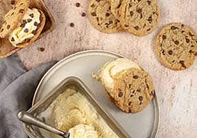 Homemade-Ice-Cream-Cookie-Sandwiches-286x200.jpg