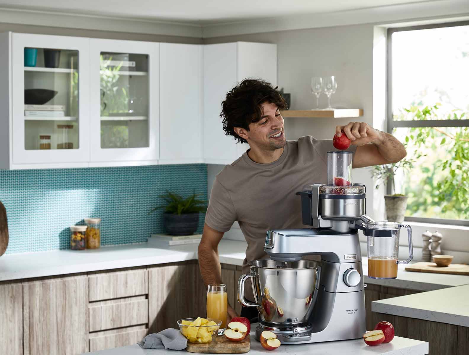 JUICE_EXTRACTOR_AT641B_1584x1200.jpg