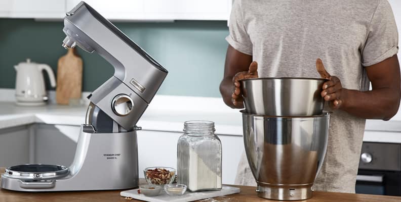KW Article_5 things to consider stand mixer_Desktop_3.jpg