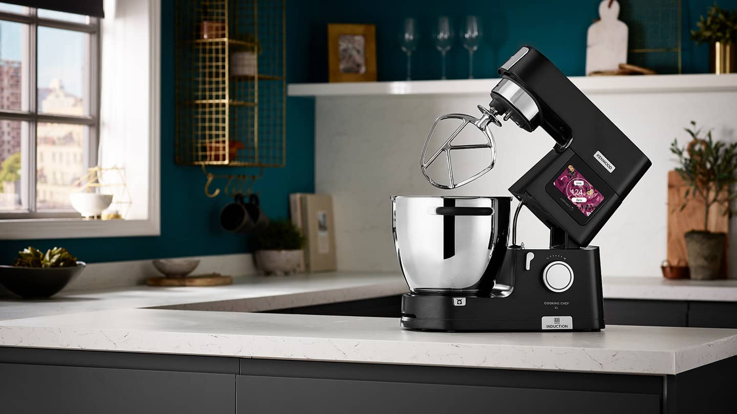 KW_DE_Cooking-Chef-XL-Black_Sally_Ramershoven_1440x810.jpg