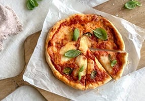 Kenwood CAN recipe: Rustic Pizza