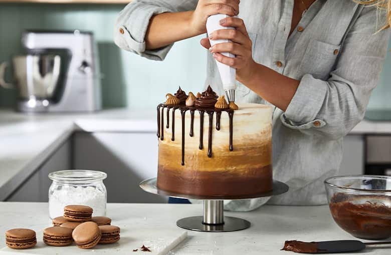 KWSD100_Cake Decorating Set_334x218.png