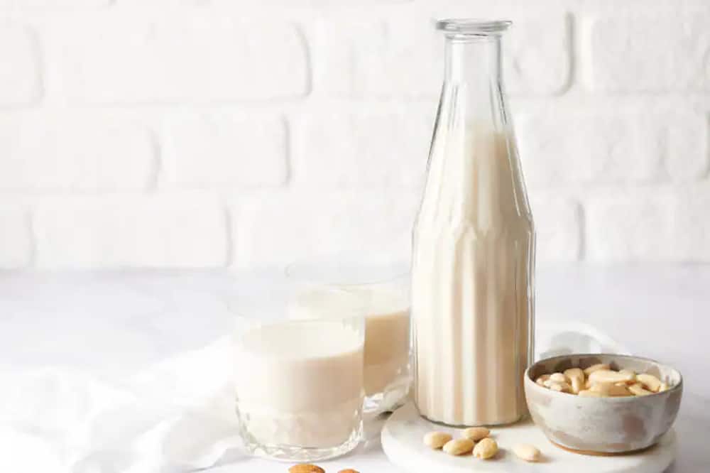 Kenwood-Almond-milk-1000.jpg