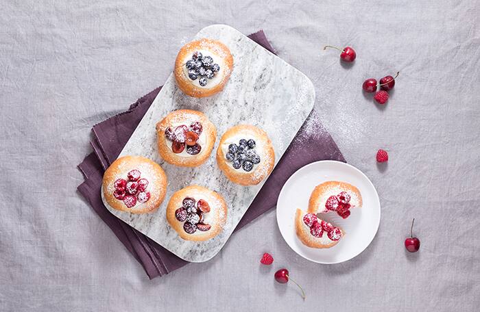 Mixed Berry Buns.png