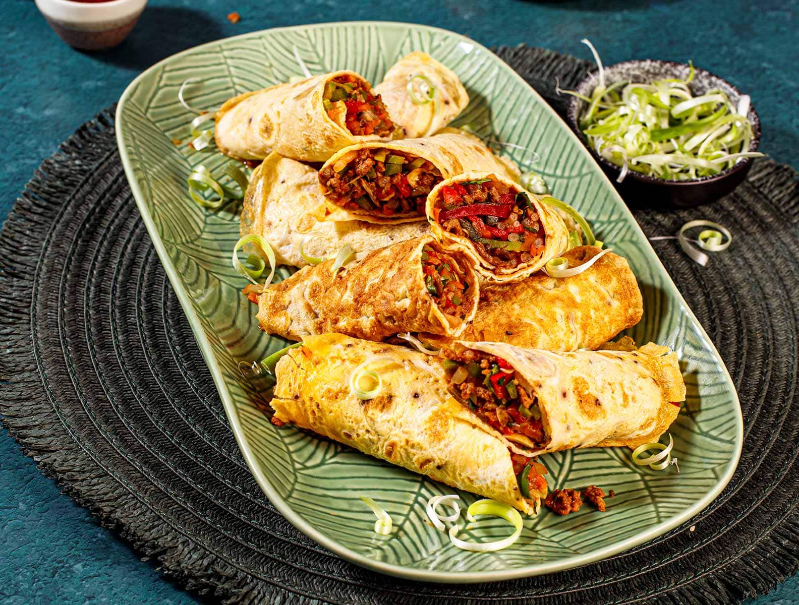 Omelette-Spring-Rolls_2_retouched1584x1200.jpg