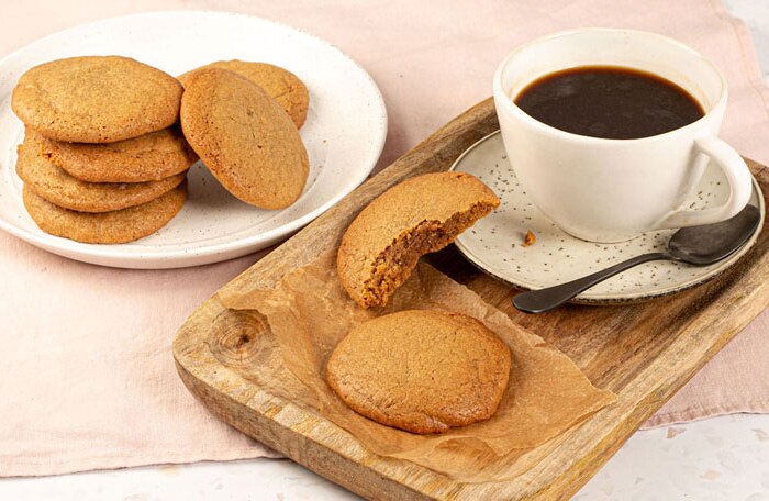 Peanut-Butter-Cookies_700x456.jpg