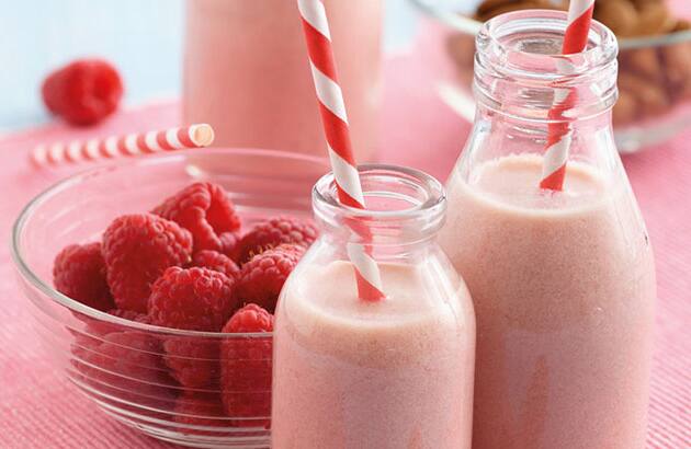 Raspberry-and-Almond-Drink.jpg