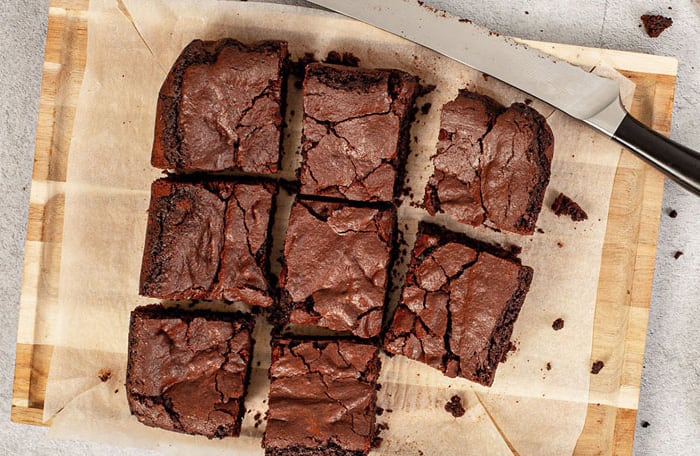 Vegan-Chocolate-Brownies_700x456.jpg