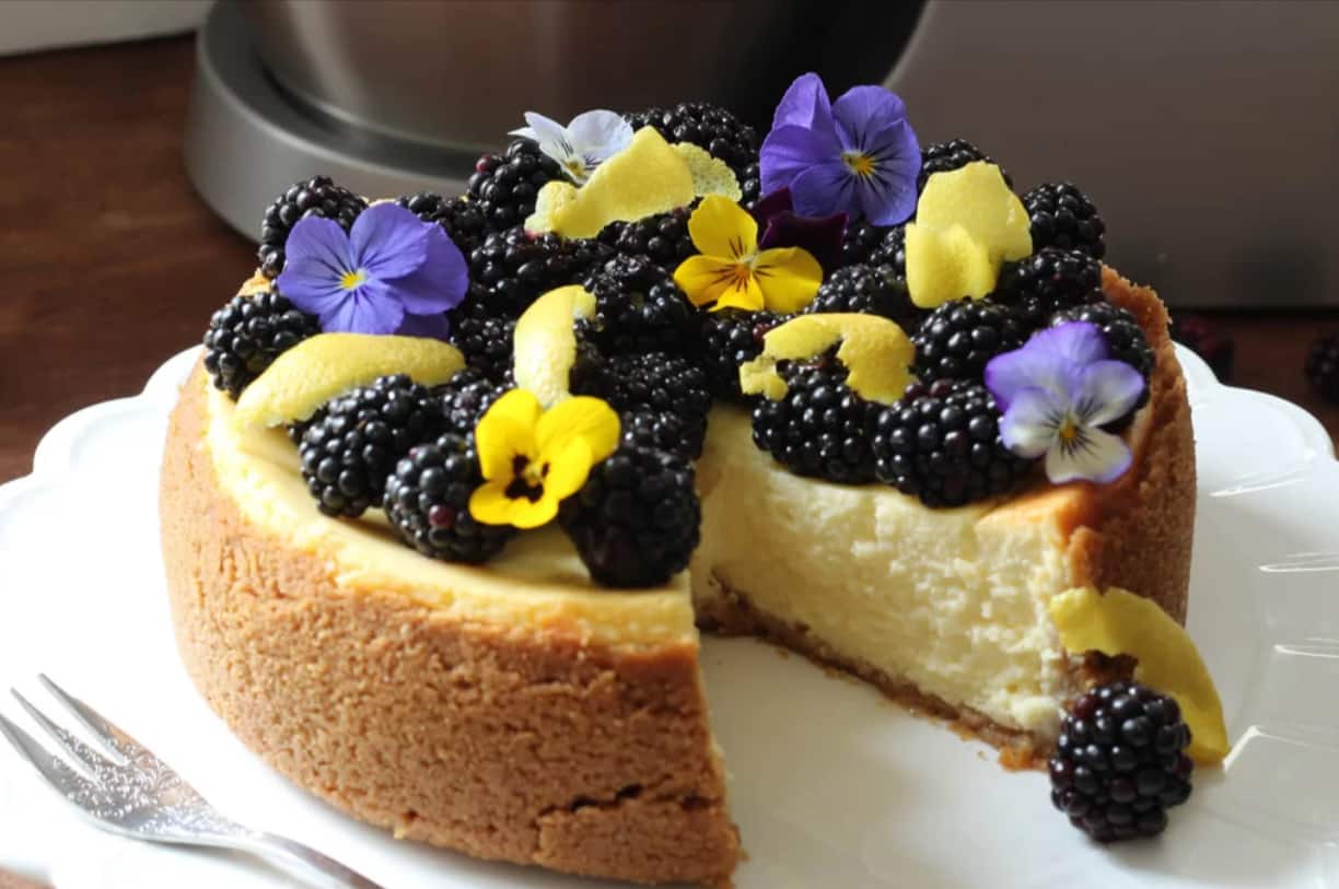 baked-lemon-and-blackberry-cheesecake.png