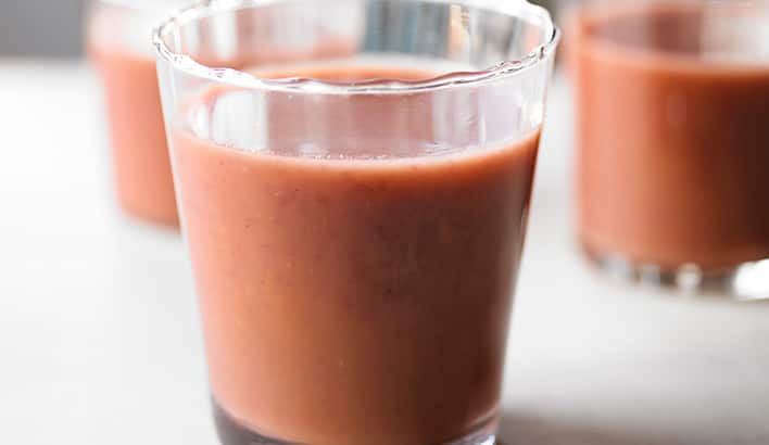 beetroot-and-banana-energy-smoothie.jpg