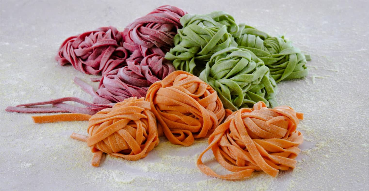 beetroot-pasta-dough.png