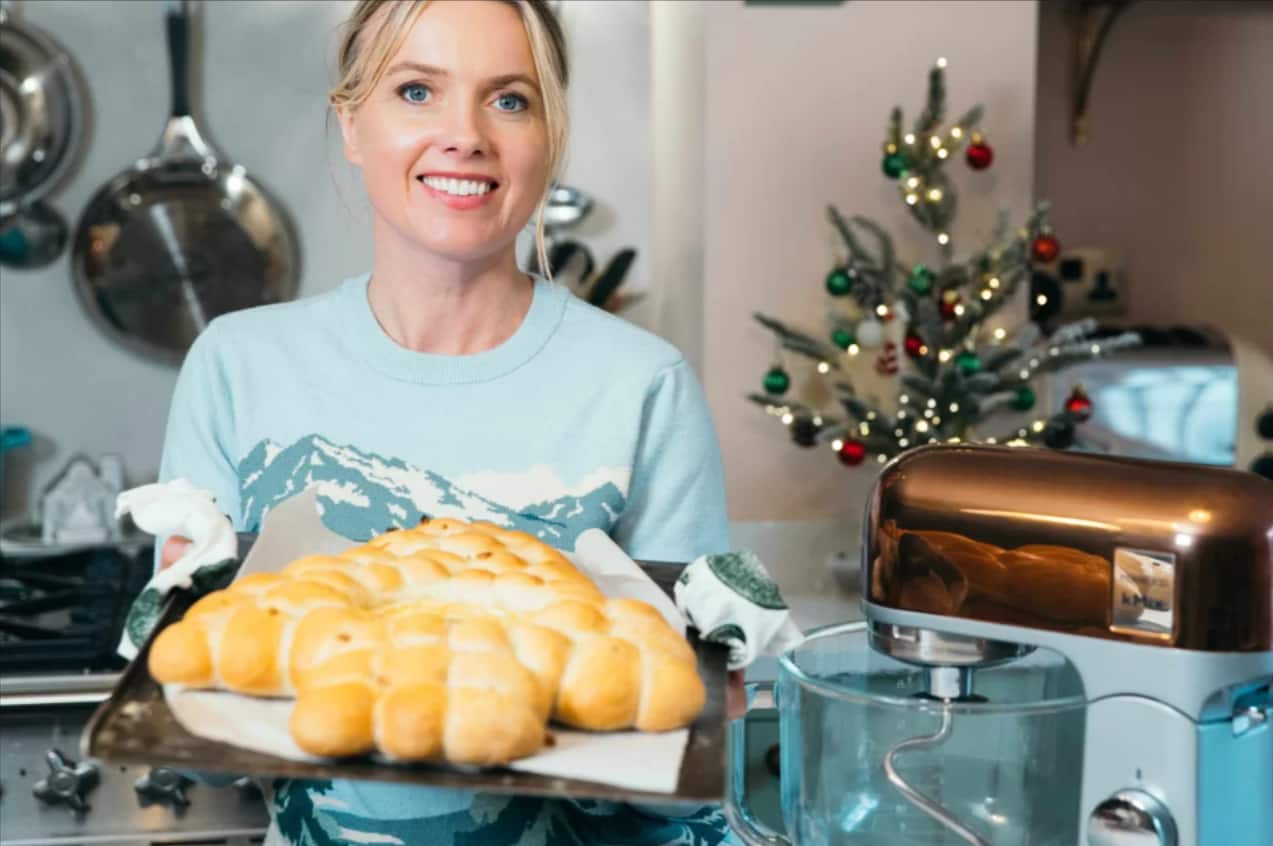 cheesy-tear-and-share-christmas-tree-bread.png