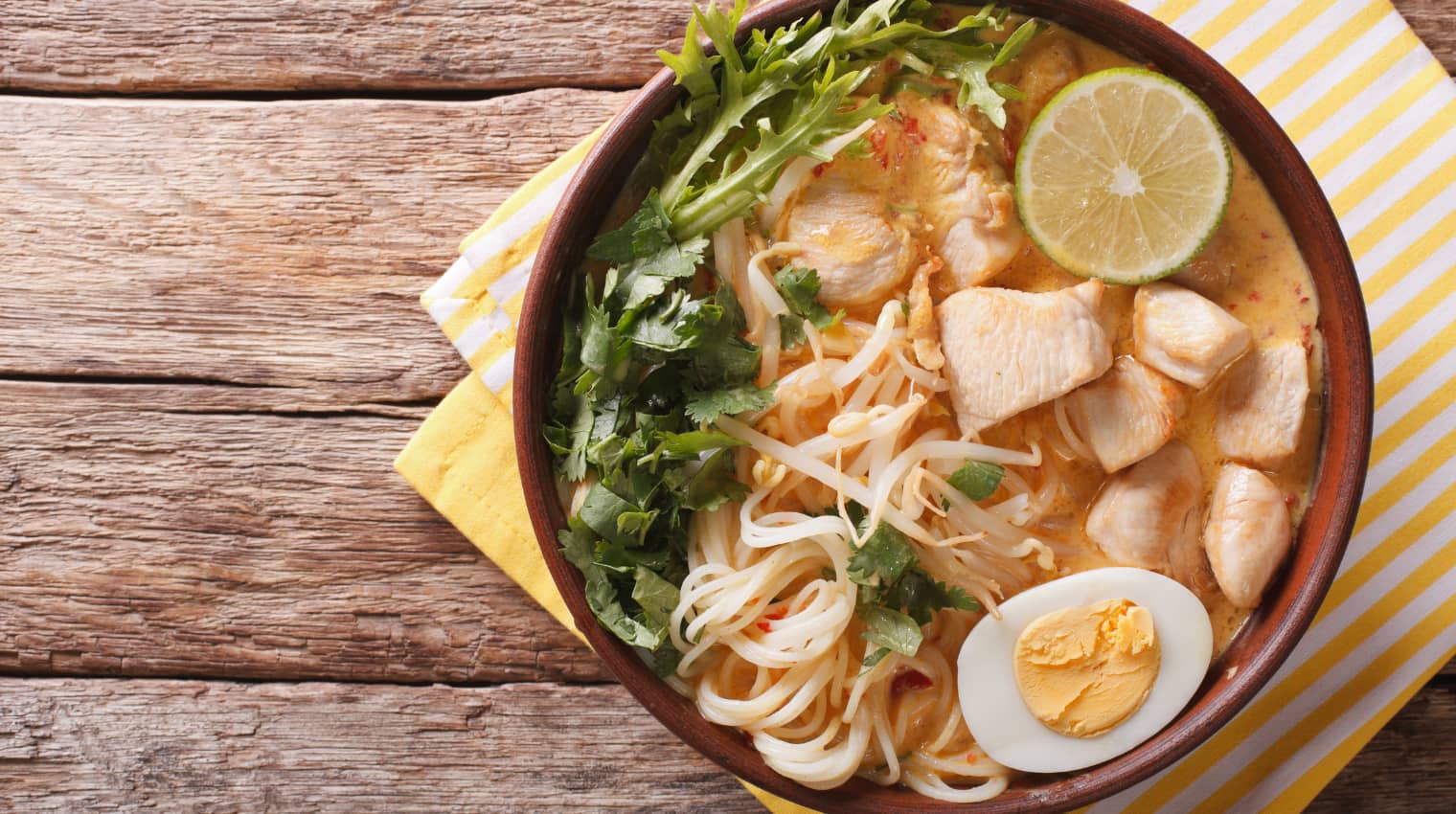 chicken-laksa-soup-with-egg-noodles.png