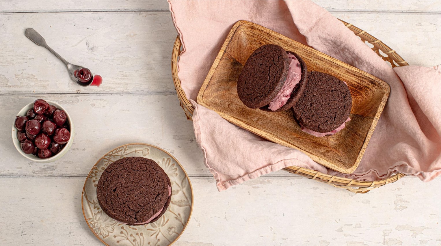 chocolate-and-cherry-ice-cream-sandwiches.png