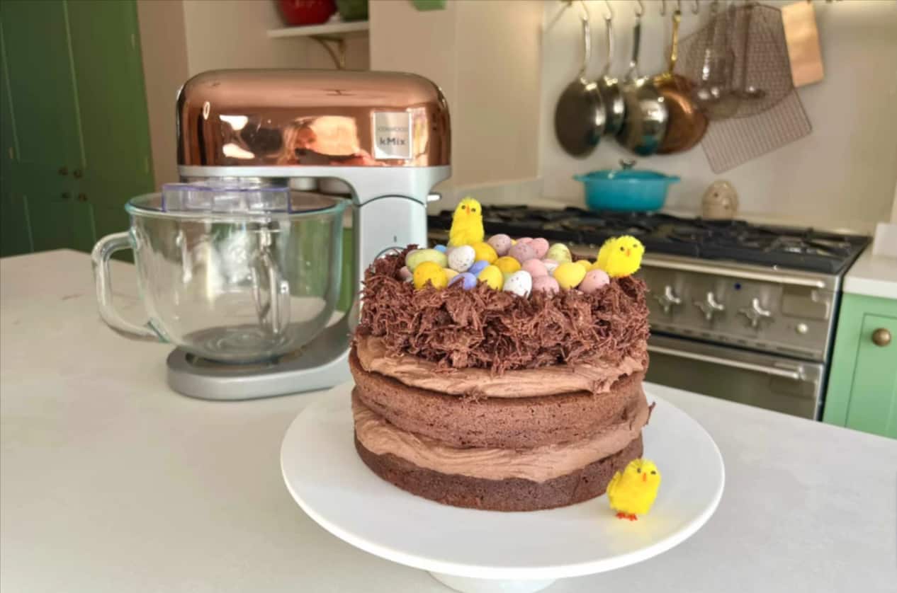 chocolate-easter-nest-cake.png