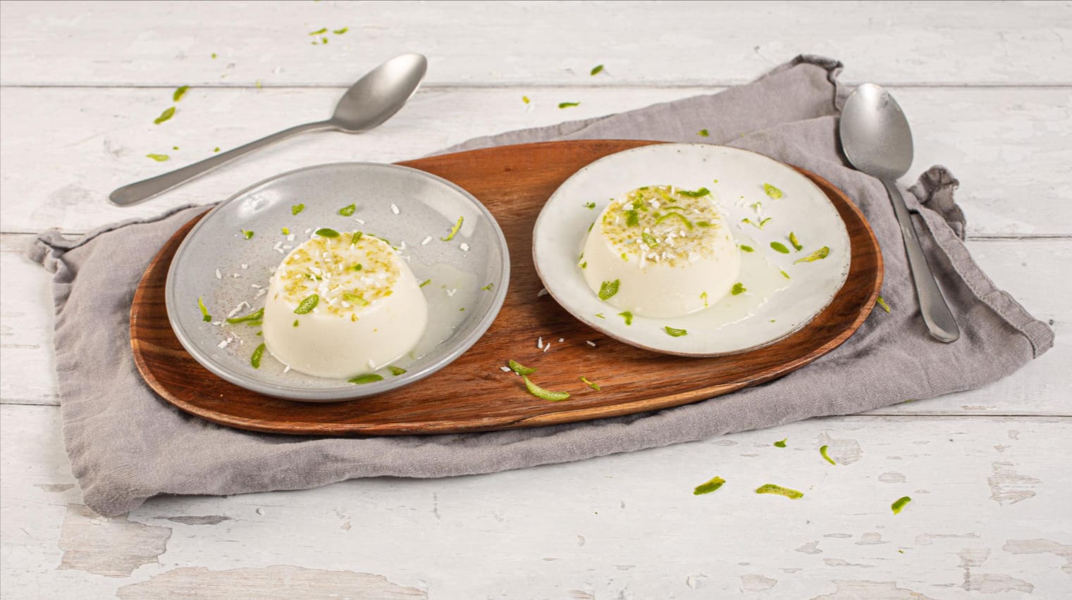 coconut-and-lime-panna-cotta.png