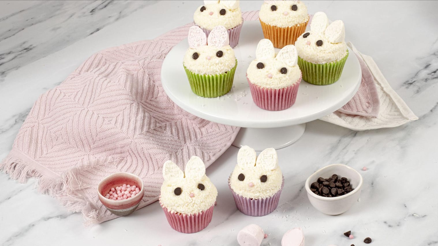 coconut-bunny-cupcakes.png
