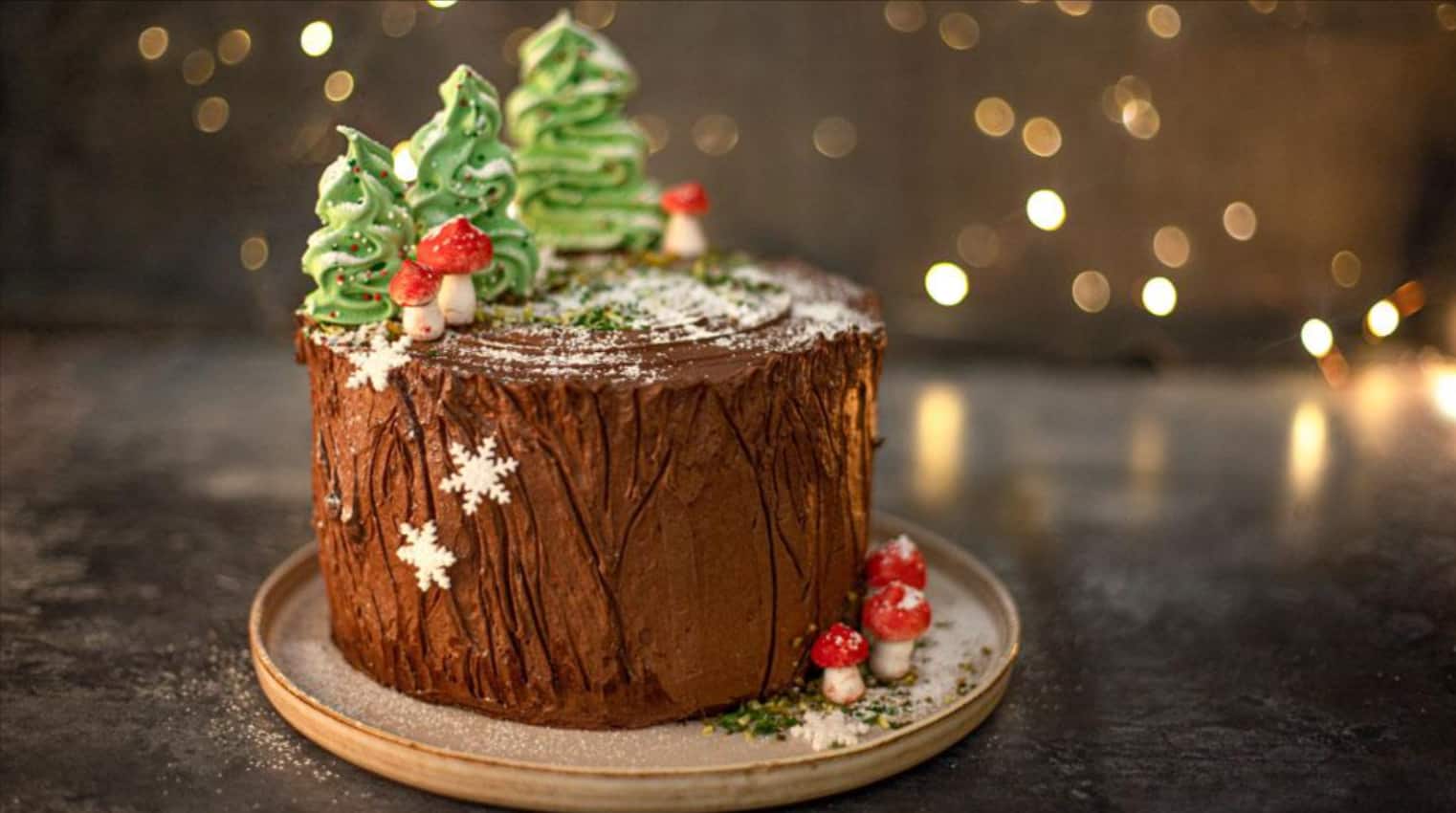 festive-forest-cake.png
