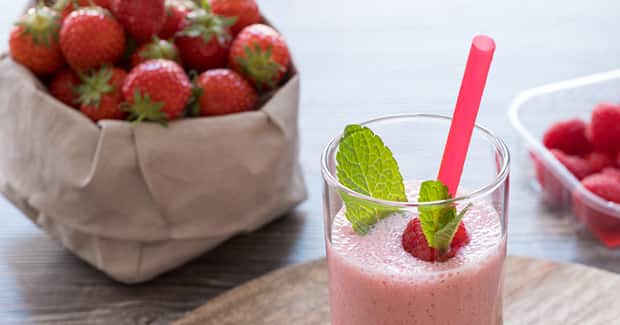 gb-kw-recipe-strawberry-milkshake.jpg