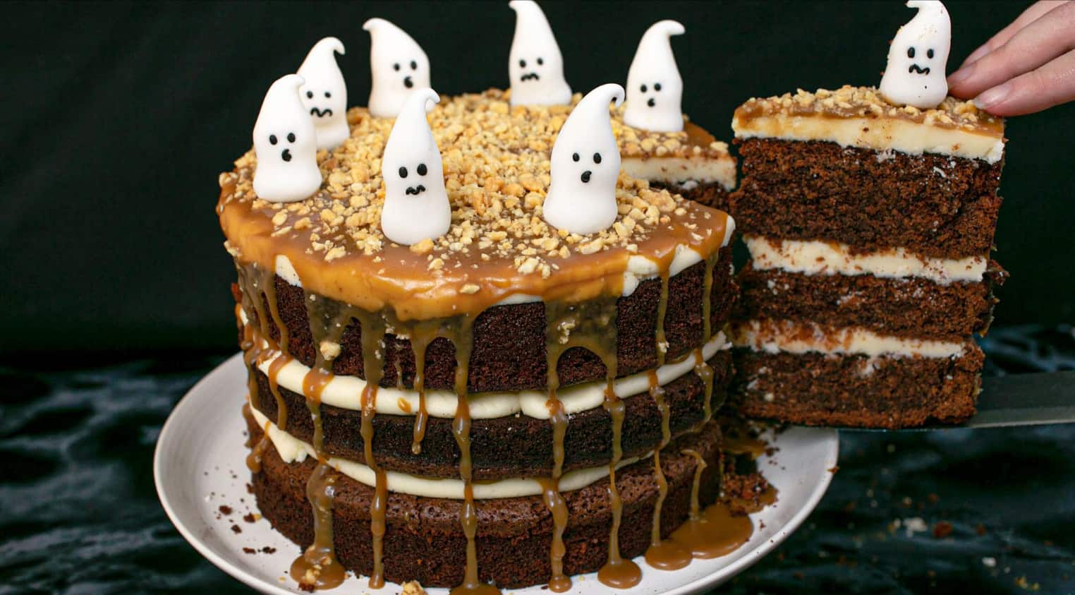 ghostly-caramel-chocolate-and-nut-cake.png
