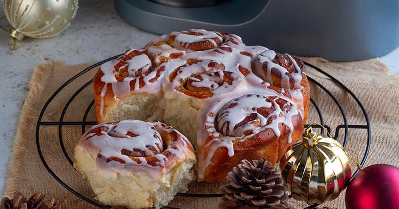 mixed-spice-buns-shane-smith.jpg