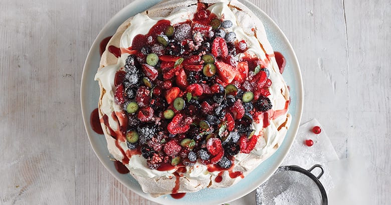 pavlova-aux-fruits-rouges.jpg