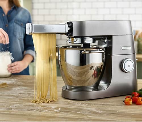 For Little Cooks - Recetas para todos: Amasadora Kenwood kMixes amor.