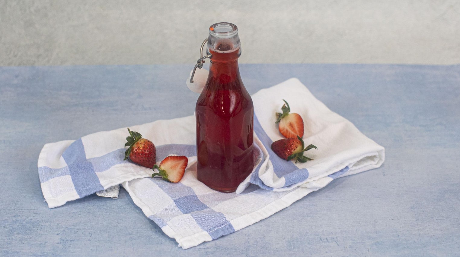 strawberry-syrup.png