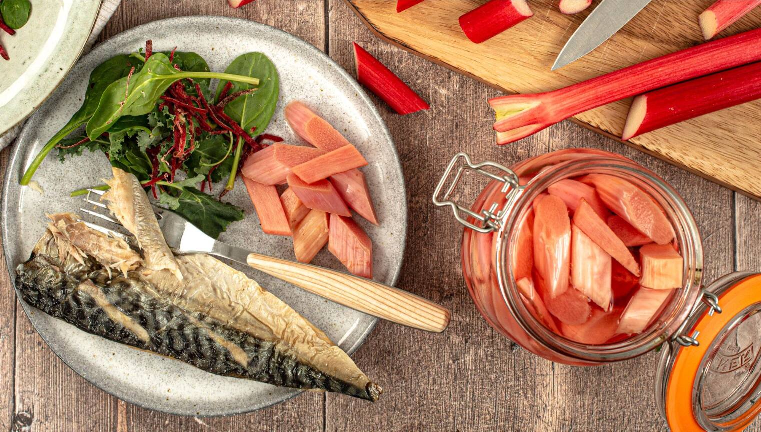 sweet-pickled-rhubarb.png